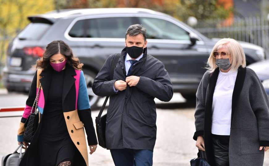 Afera respiratori: Novalićeva saradnica pitala komšinicu za mišljenje